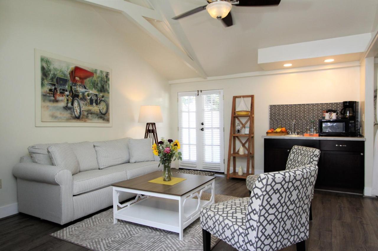 Lamp Lighter Inn And Sunset Suites Carmel-by-the-Sea Extérieur photo