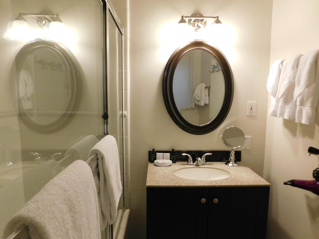 Lamp Lighter Inn And Sunset Suites Carmel-by-the-Sea Extérieur photo